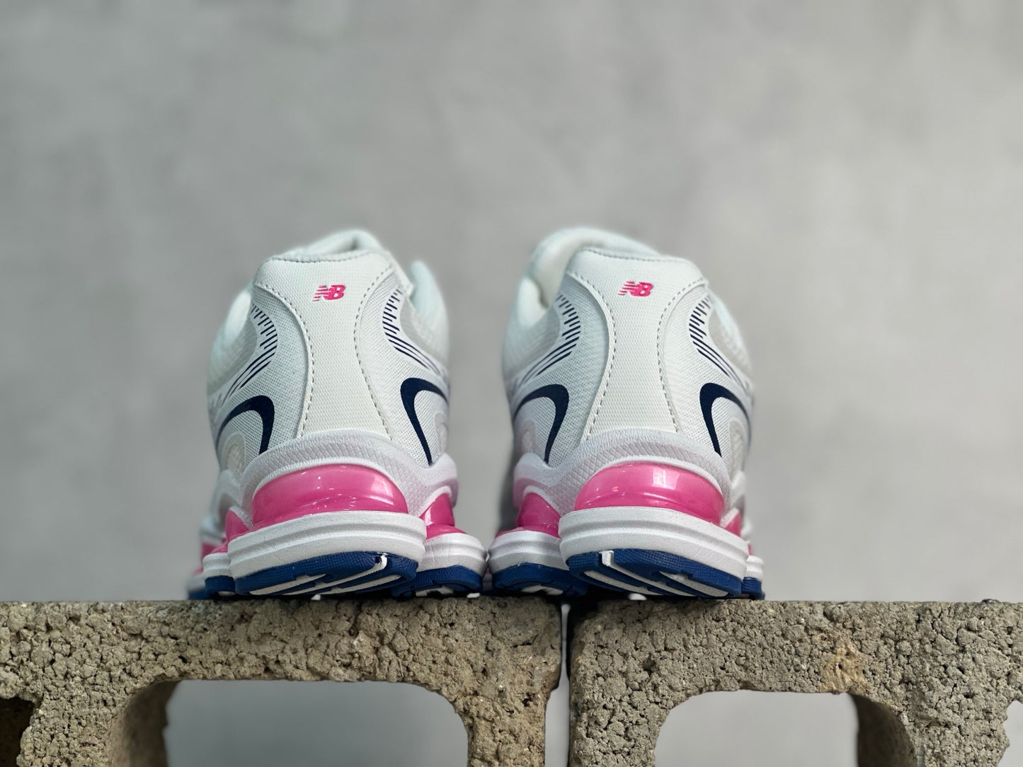 2000 Pink and White