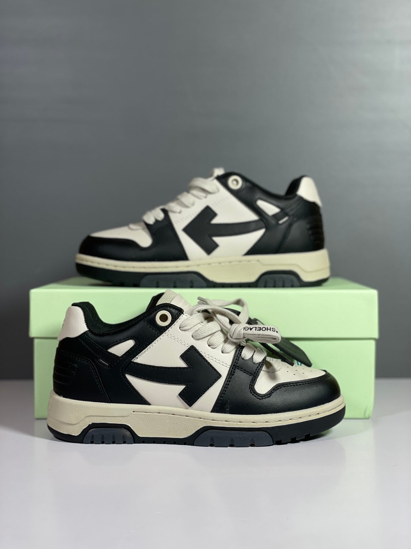 Out Of Office Cream Black