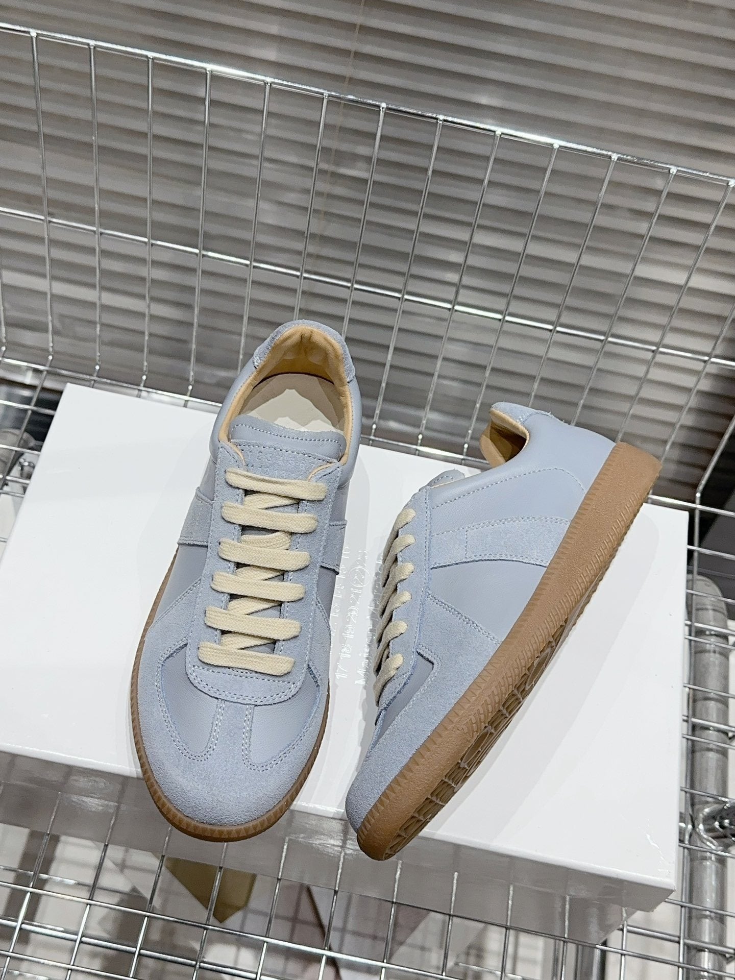 Maison Baby Blue Gum Sole