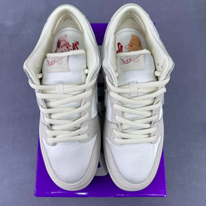 Dunk SB City of Love Light Bone