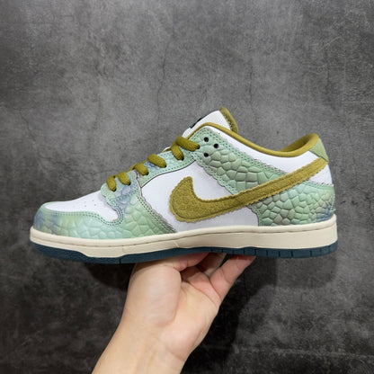 Dunk SB Alexis Sablone Chameleon