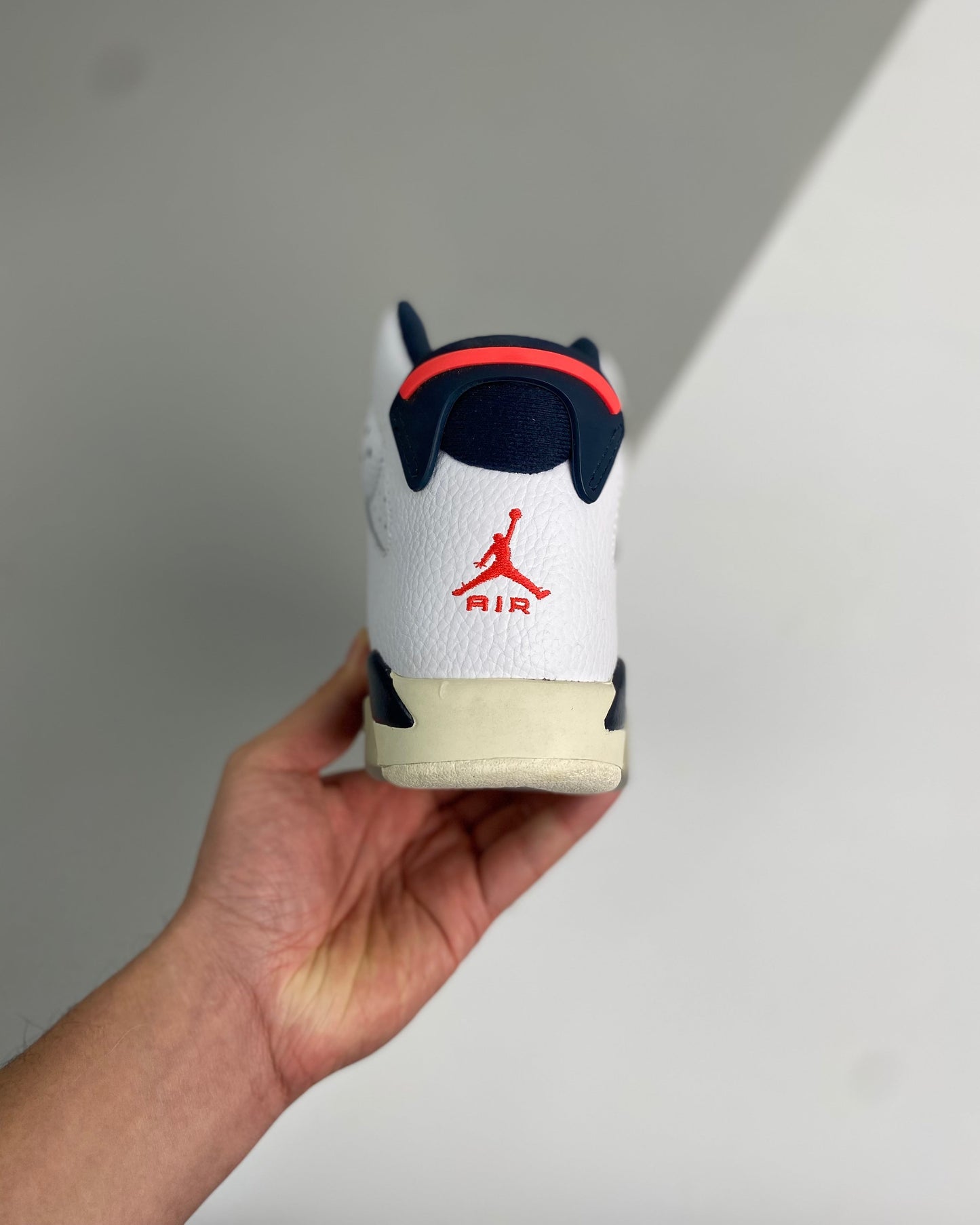 AJ6 Retro Tinker