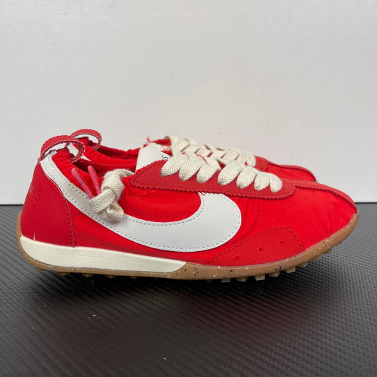 Jacquemus x Wmns Moon Red