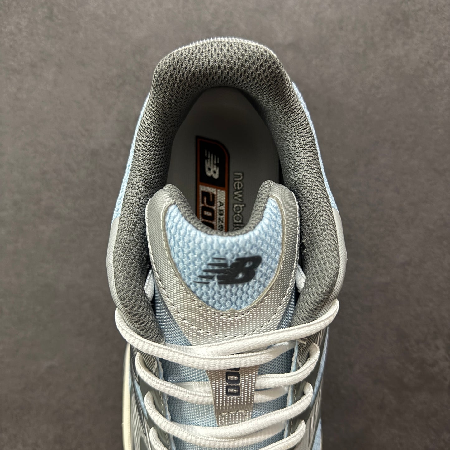 2000 Blue Grey Cream