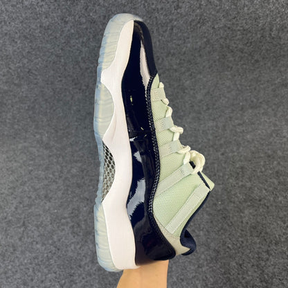 AJ11 Low Blue Navy