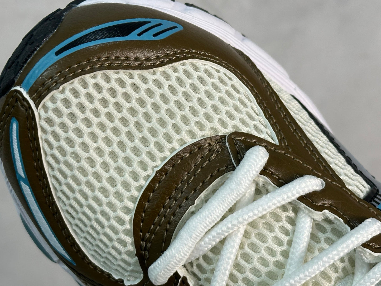 GEL-Kayano 12.1