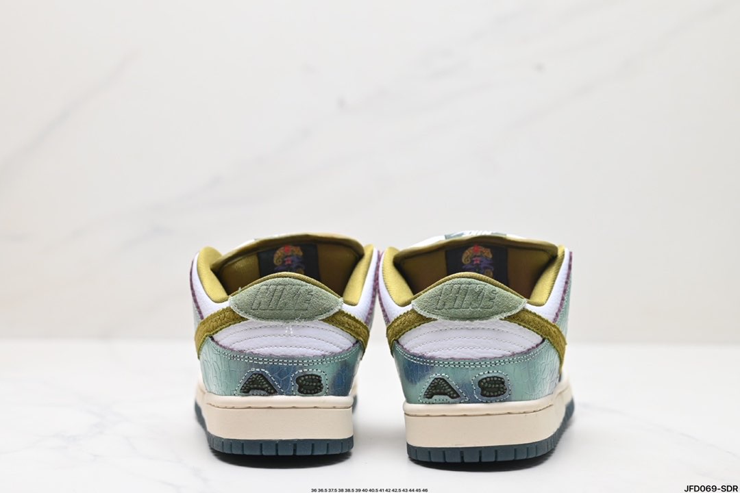Dunk Low Camaleão