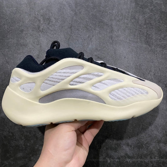700 V3 Azael