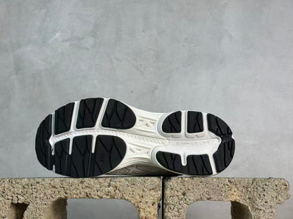 GEL-FLUX 4 White/Black