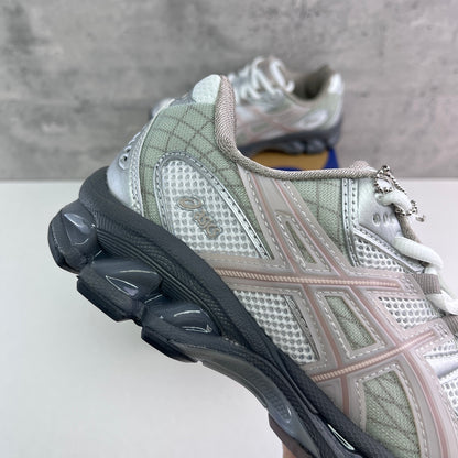 GEL-NIMBUS 10.1 Grey/Bone Pink