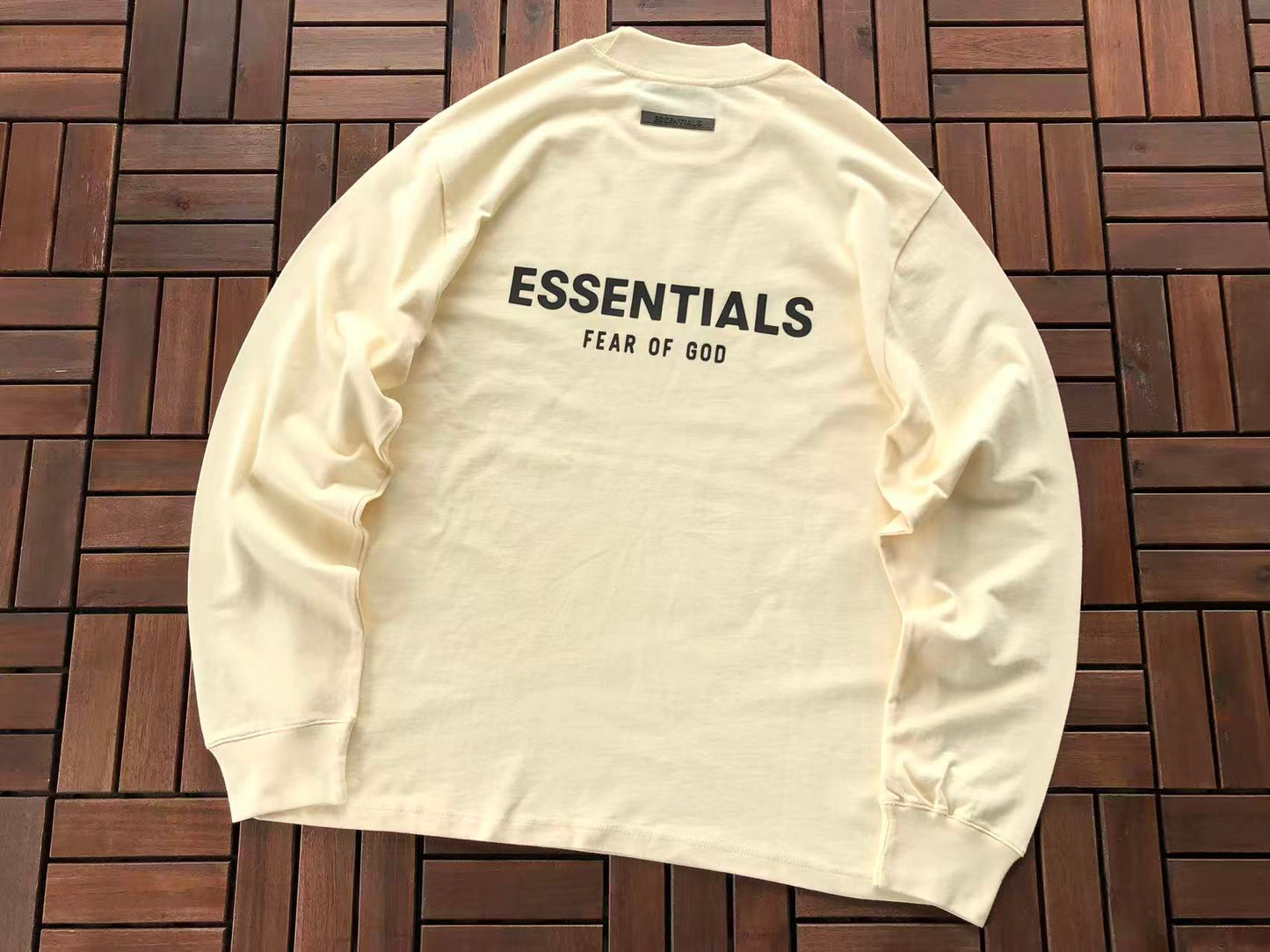 Conjuntos Essentials