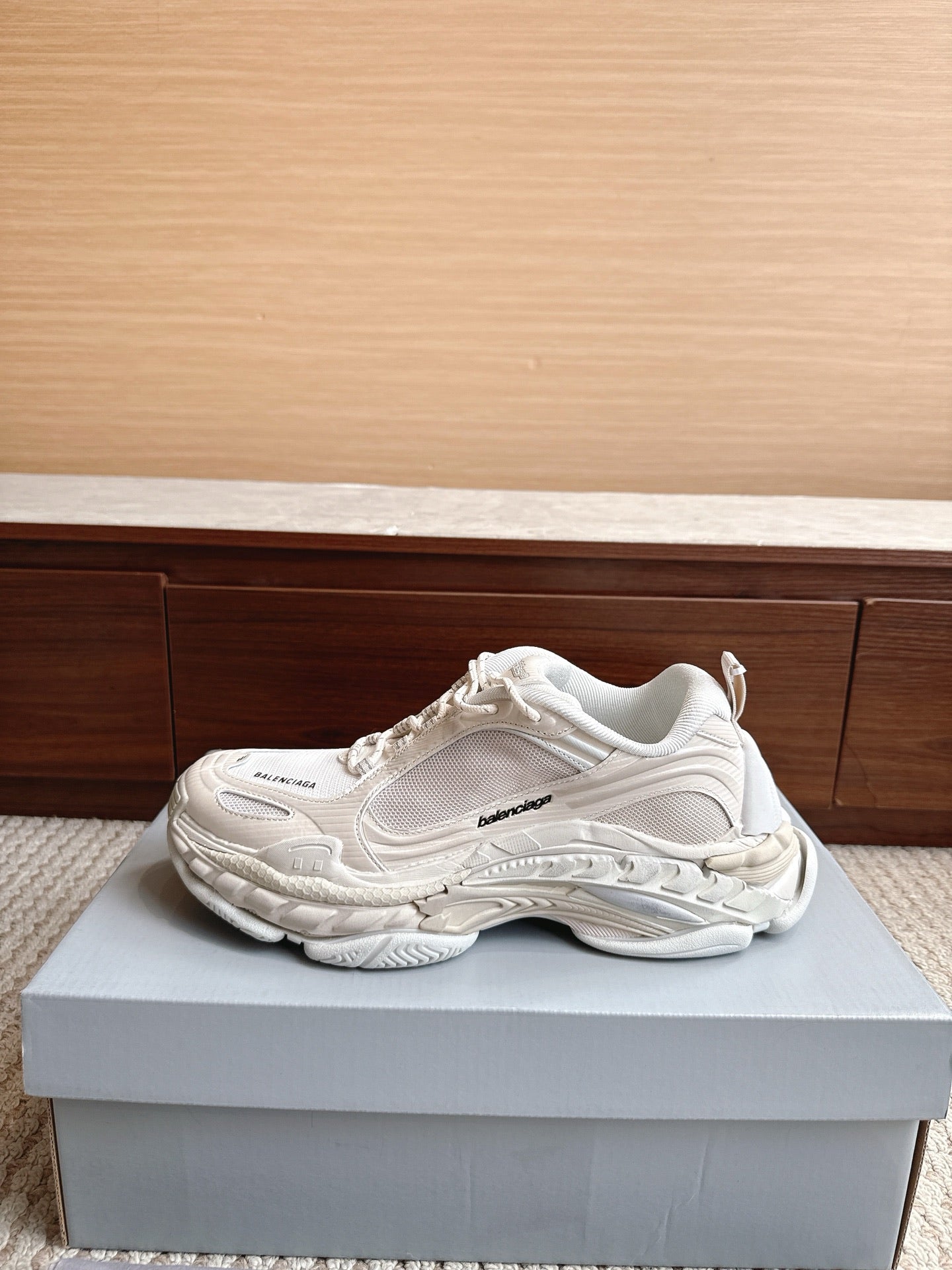 BLG Triple S.2 White