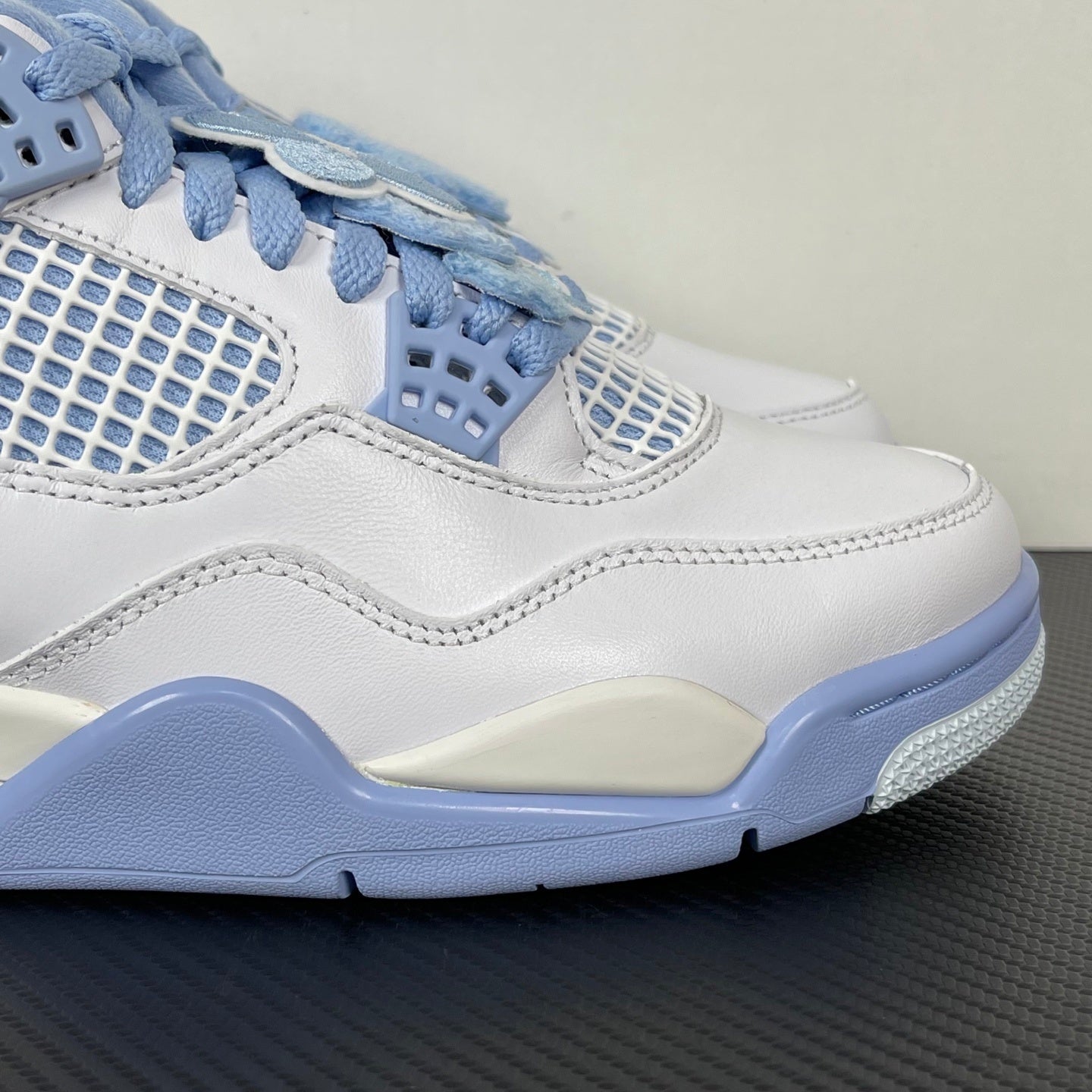 AJ4 Forget Me Not