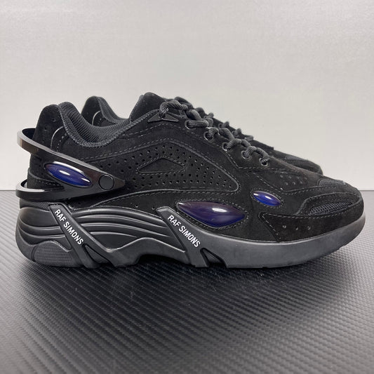Cylon-21 Black