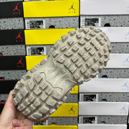 Defender Rubber Platform Beige