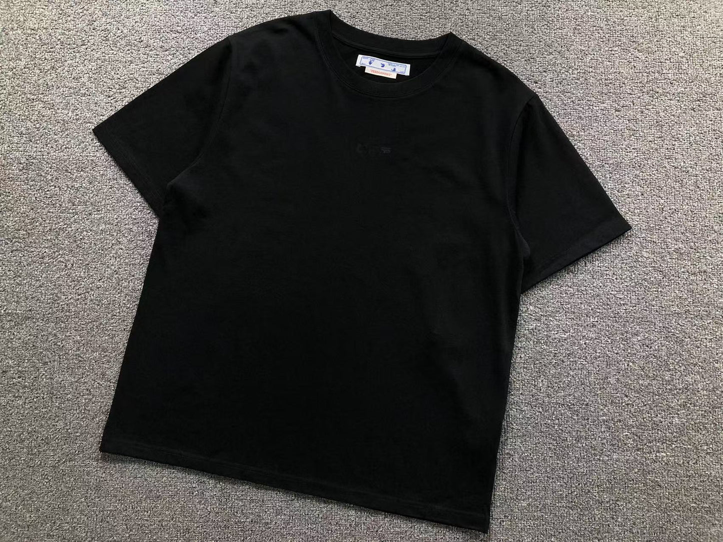 T-shirt Off