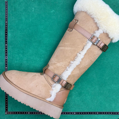 UGG