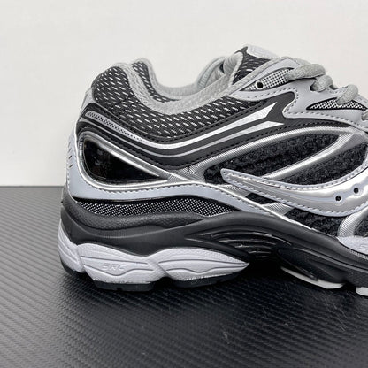 Sau Black and Silver