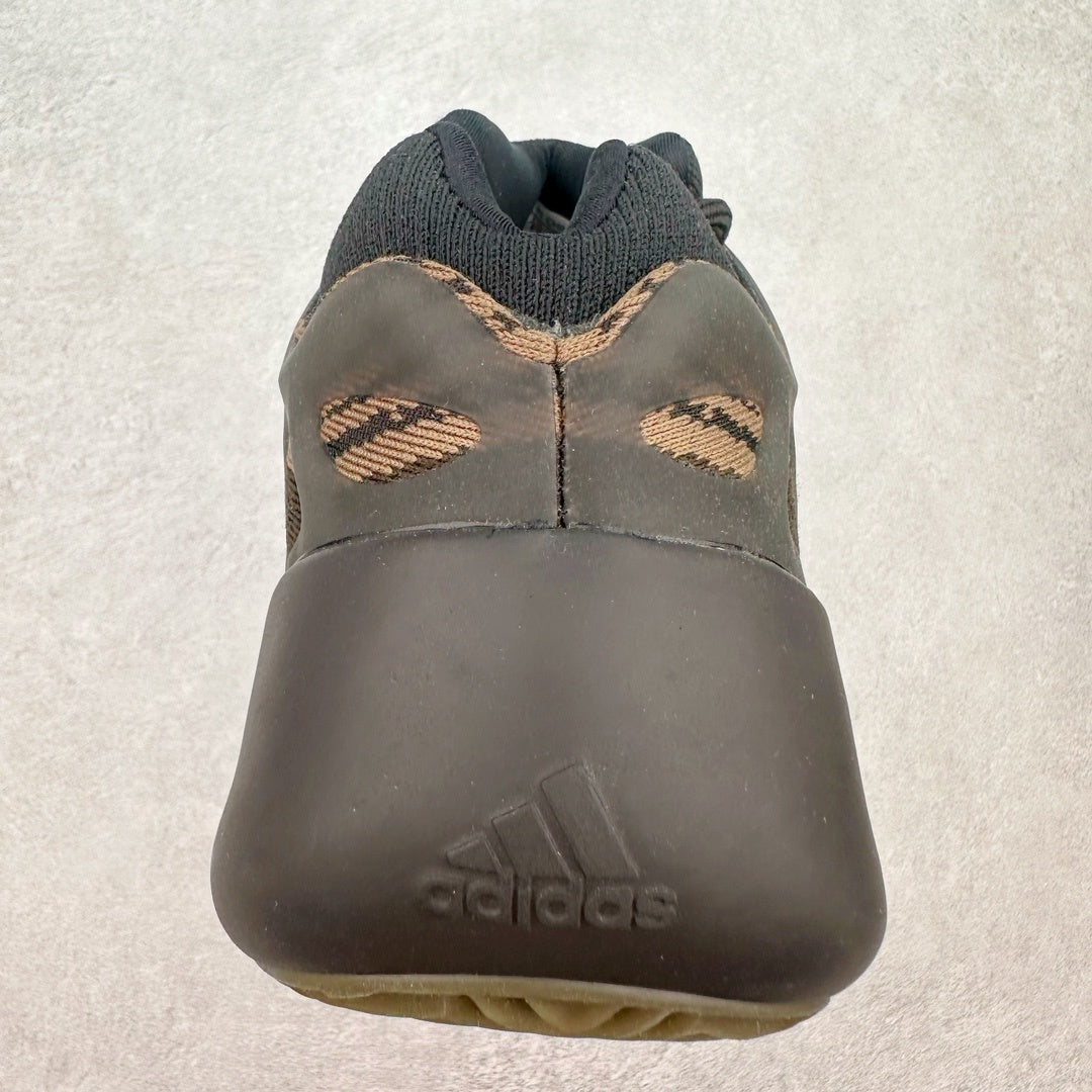 700 V3 Clay Brown