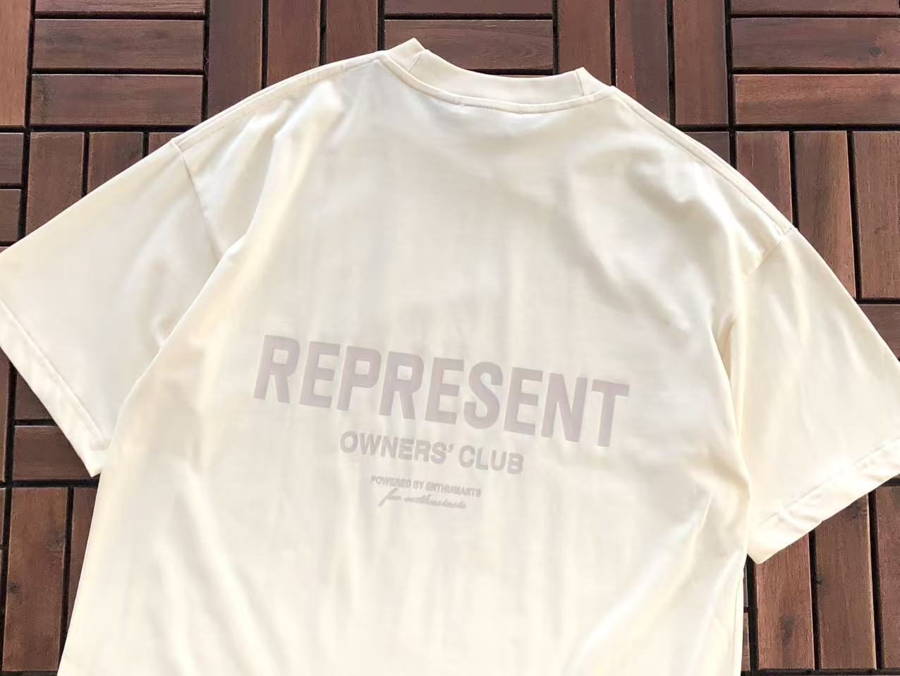 T-Shirt Repr Essential
