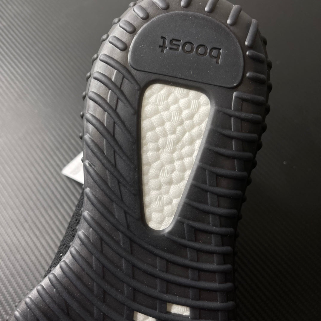 Boost 350 Core Black