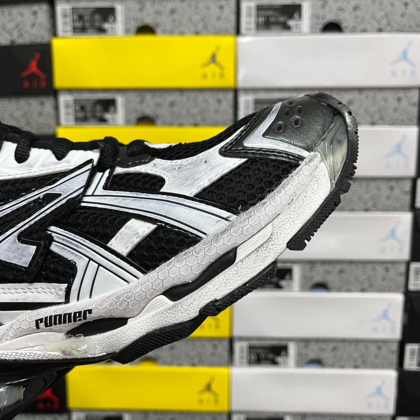 BLG Runner 7.0 White Black