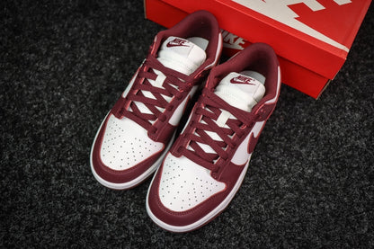 Dunk SP dark beetroot Sail