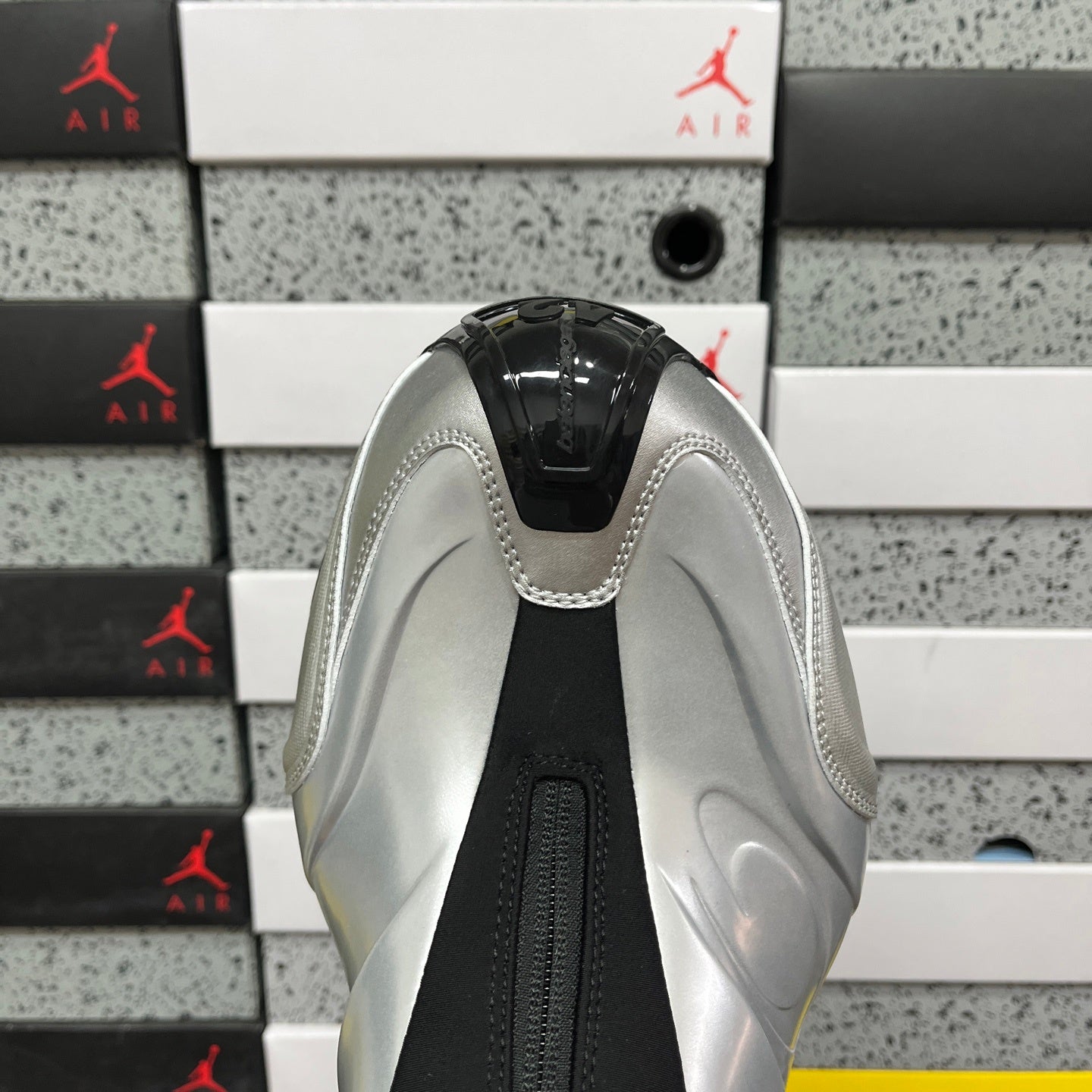 BLG Basketball Grey