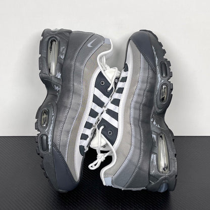 95 White Grey