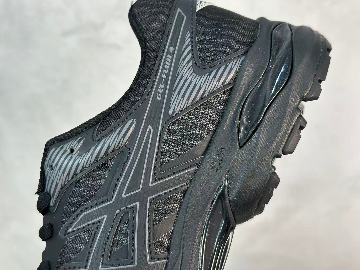 GEL-FLUX 4 Black