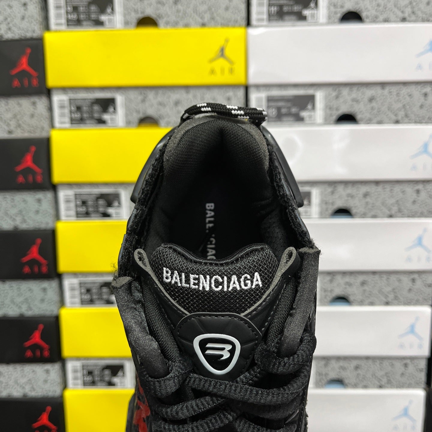 BLG Runner 7.0 Graffiti - Black Red