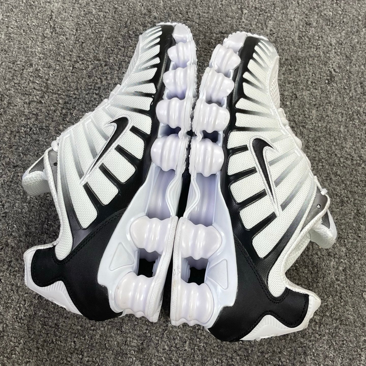 Aware Shox TL Black/White