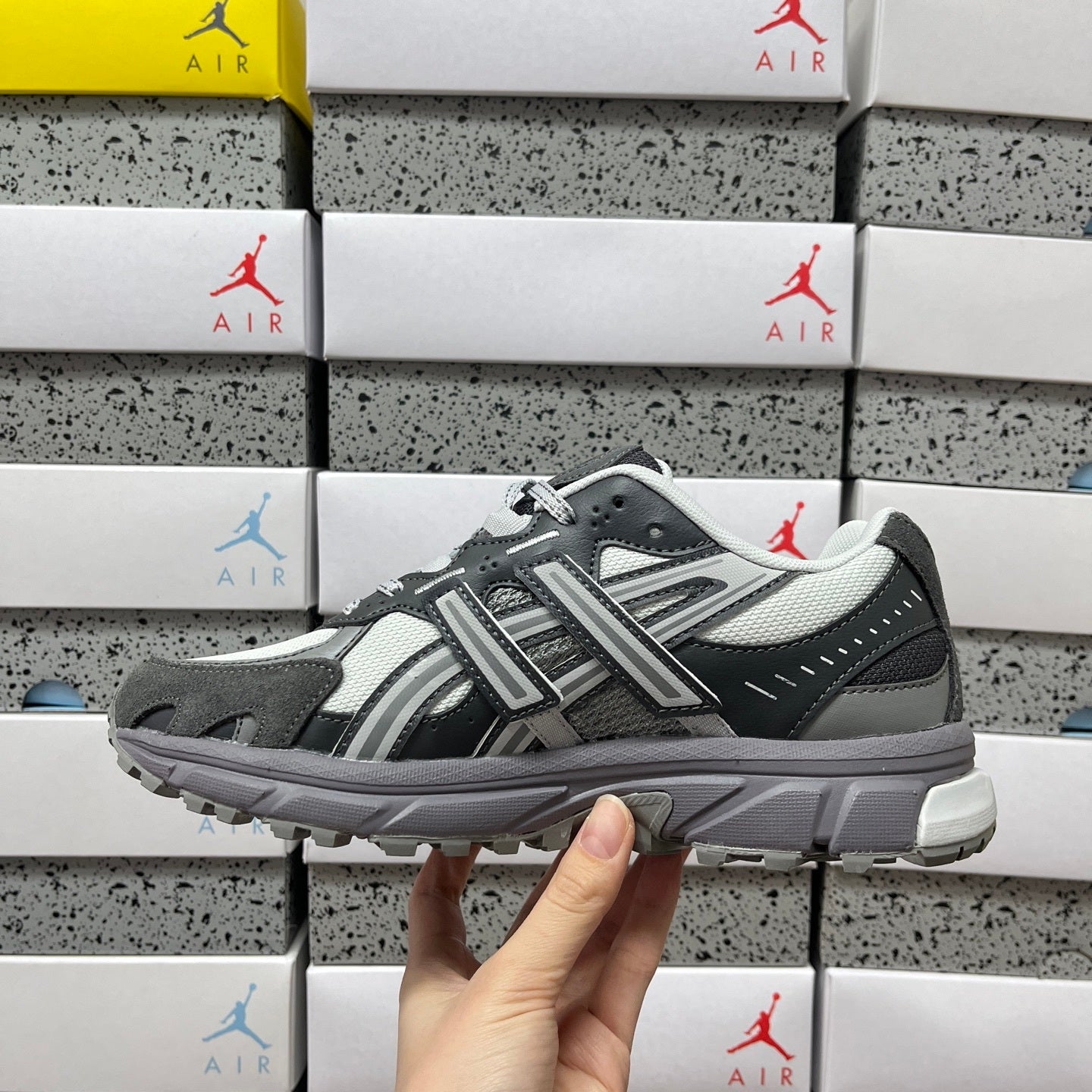 GEL-SONOMA TR62 Concrete/Obesidan Grey