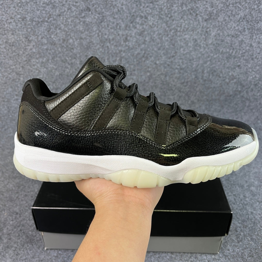 AJ11 Retro Low 72-10