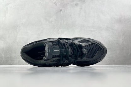 1906 Triple Black