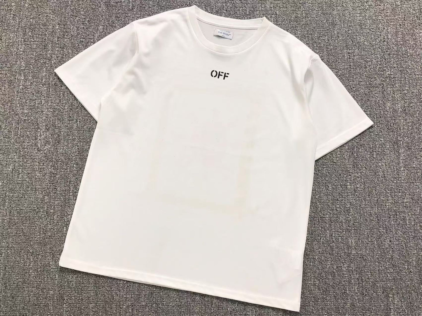 T-shirt Off