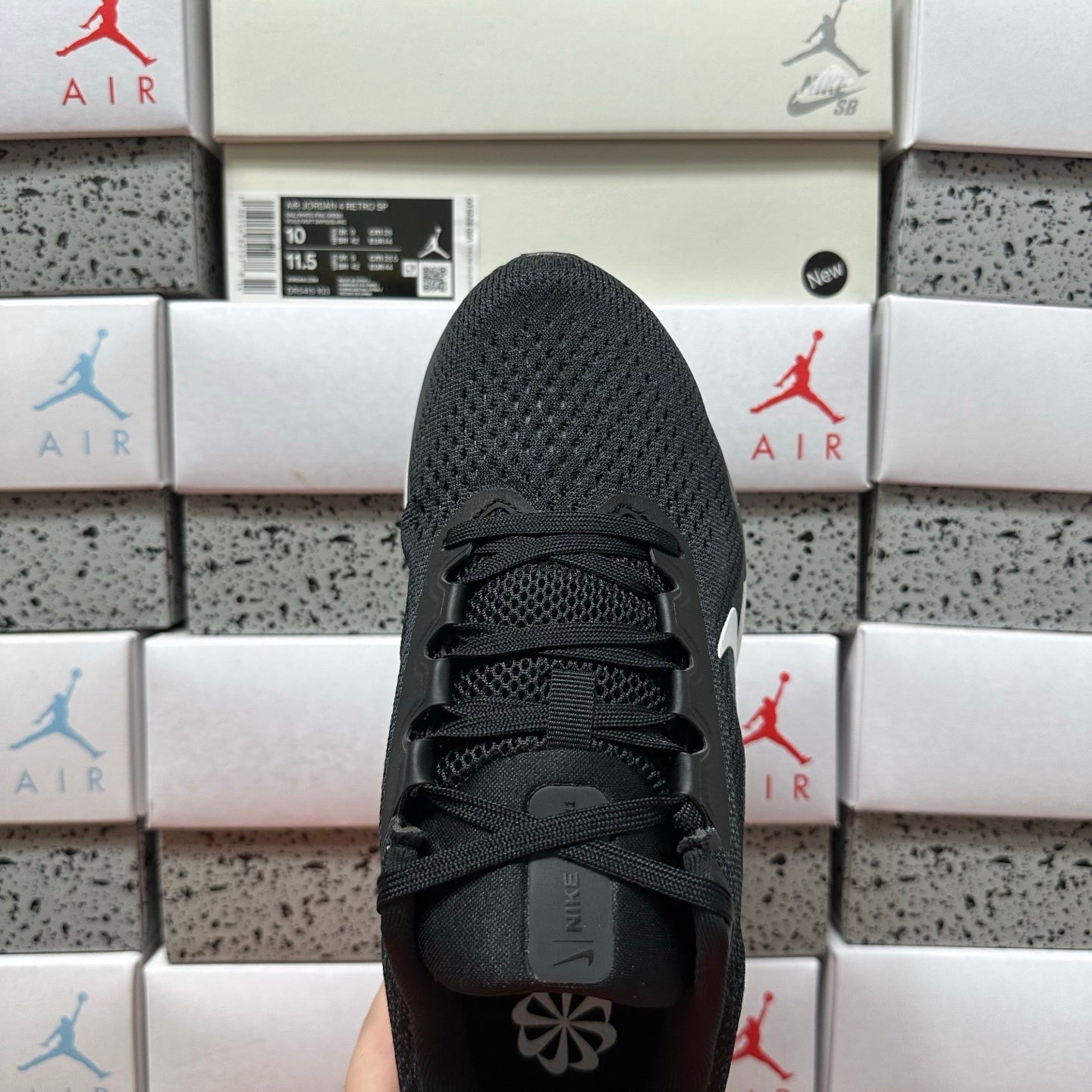 Winflo 11 Black/White