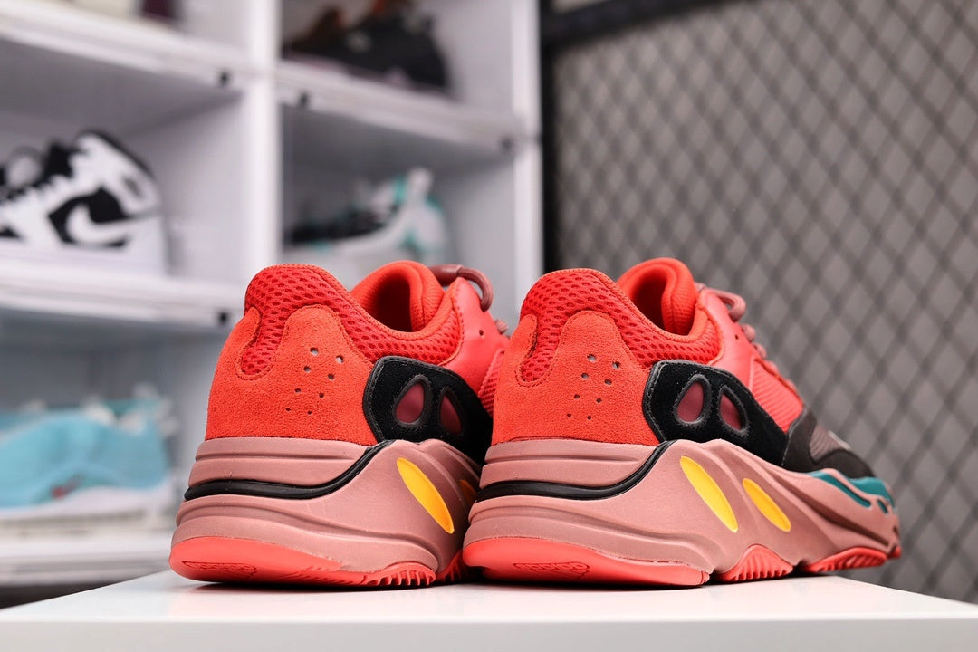 700 Hi-Res Red