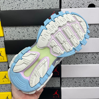 BLG Track Pastel
