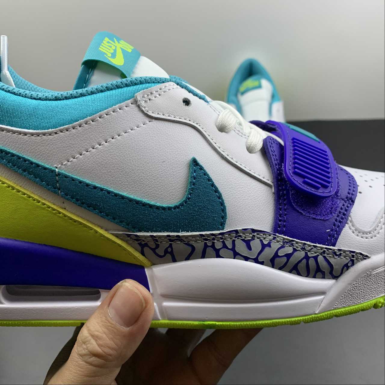 Legacy 312 Ultramarine Neon Yellow Aquamarine