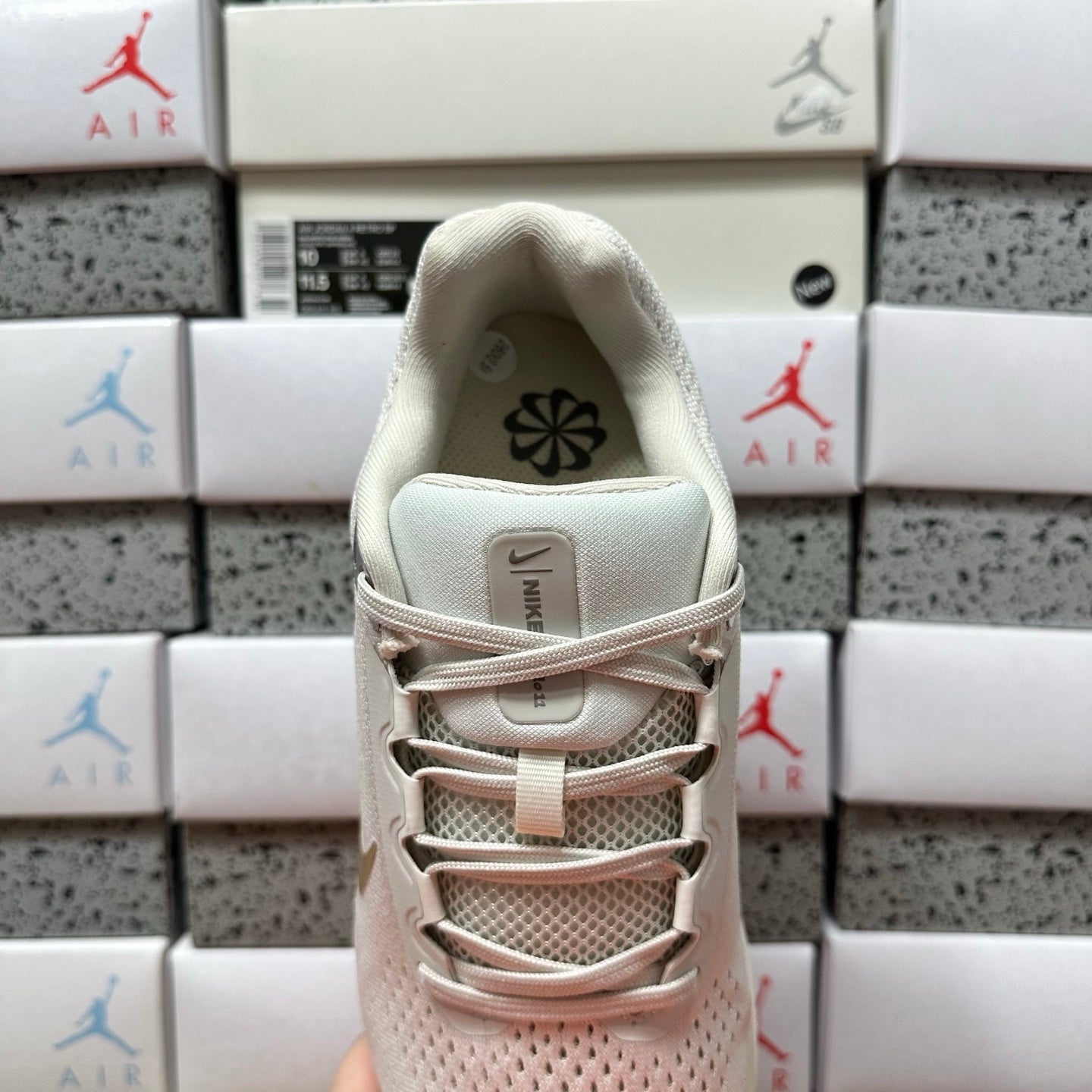 Winflo 11 White Gold