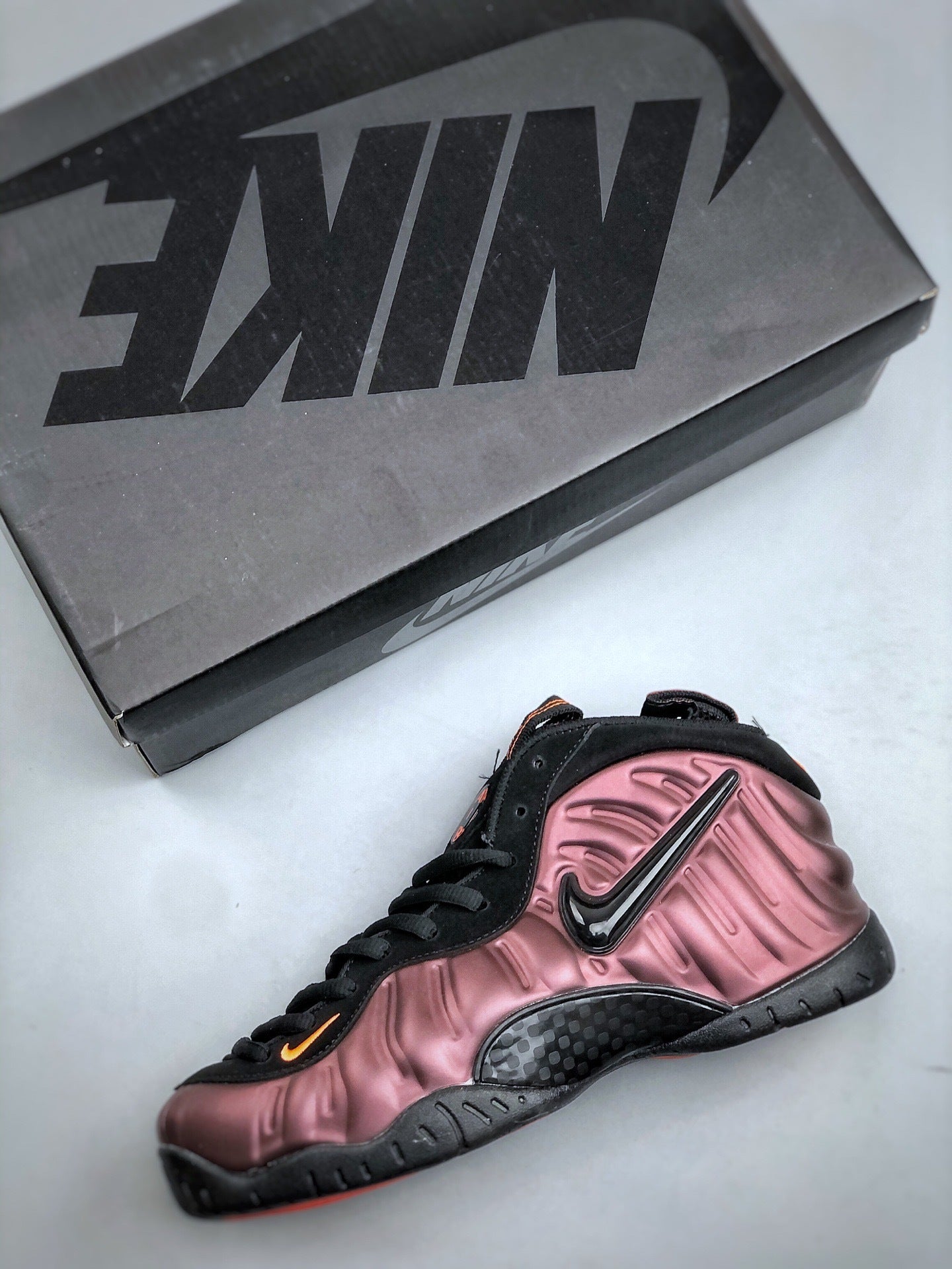 Foamposite Hyper Crimson