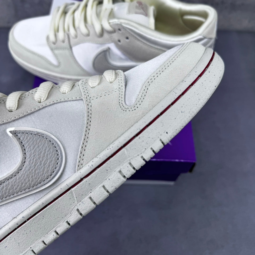 Dunk SB City of Love Light Bone