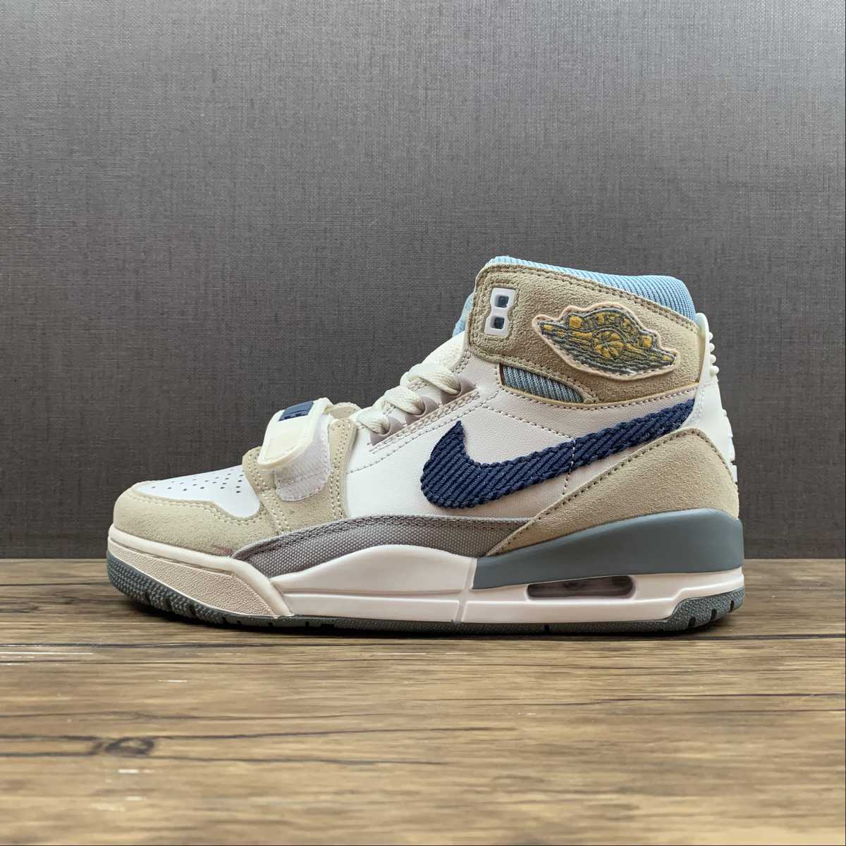 Legacy 312 Corduroy Swoosh