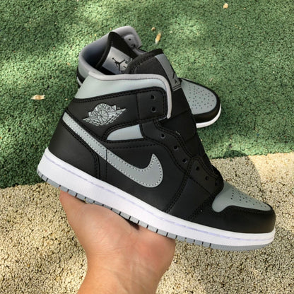 AJ1 MID