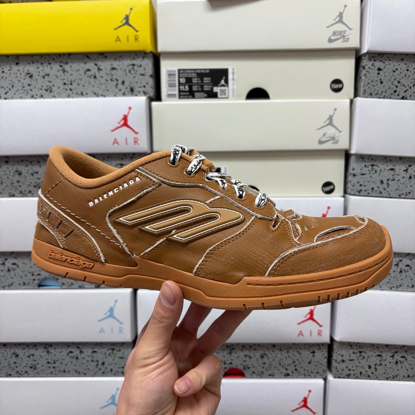 BLG Hamptons Camel