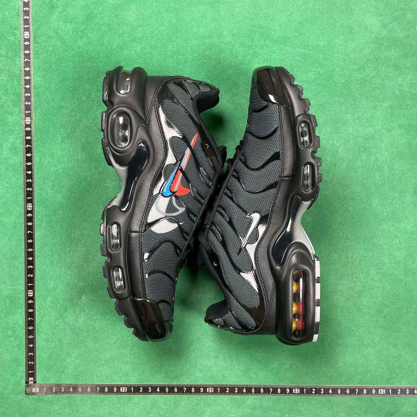 TN Multi Swoosh