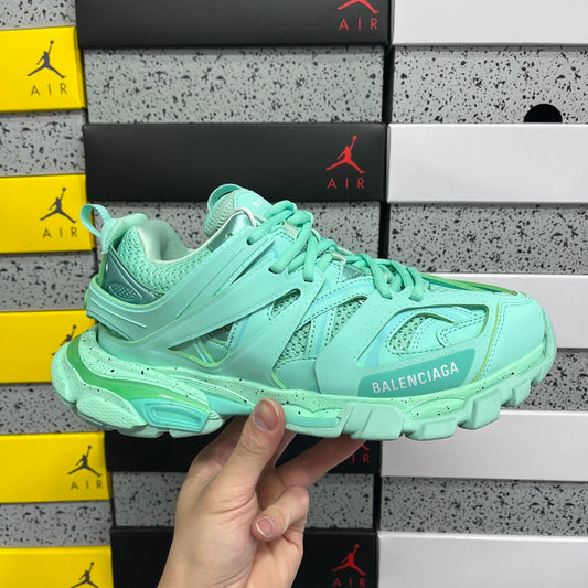 BLG Track Mint