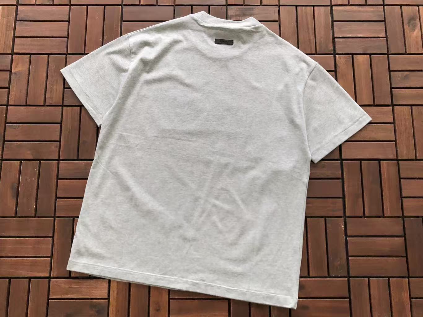 T-Shirt ESSENT