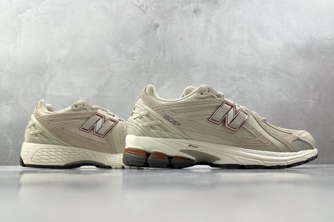 1906 Cream Red